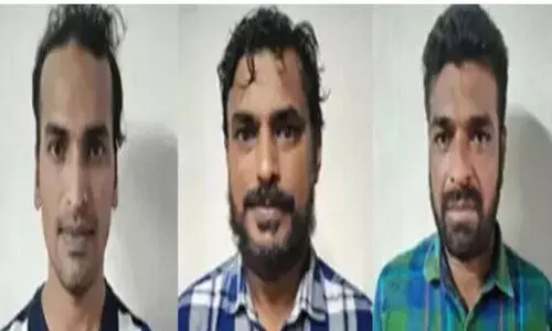 ഒ​മ്പ​ത് ല​ക്ഷ​ത്തി​ന്റെ മ​യ​ക്കു​മ​രു​ന്നു​മാ​യി മൂ​ന്നു​പേ​ർ പി​ടി​യി​ൽ