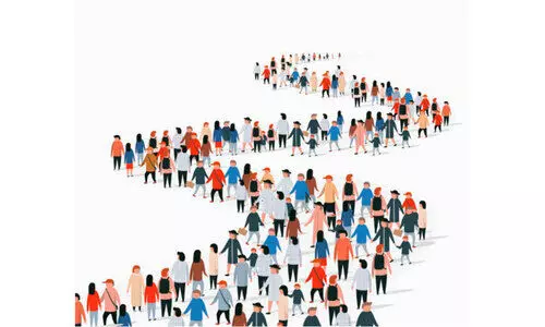 നിങ്ങൾ ക്യൂവിലാണ്​...