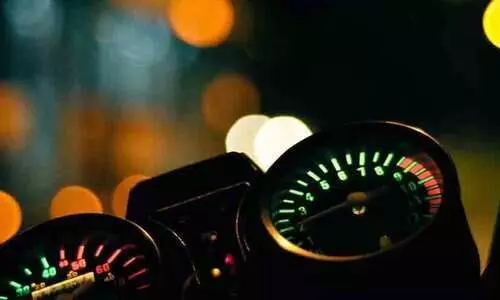 1.15 കോടി രൂപയുടെ പൈതൃക ഗേഹം പകുതി വിലക്ക് വിറ്റ് മോട്ടോർ ബൈക്ക് വാങ്ങി ചൈനീസ് ബാലൻ