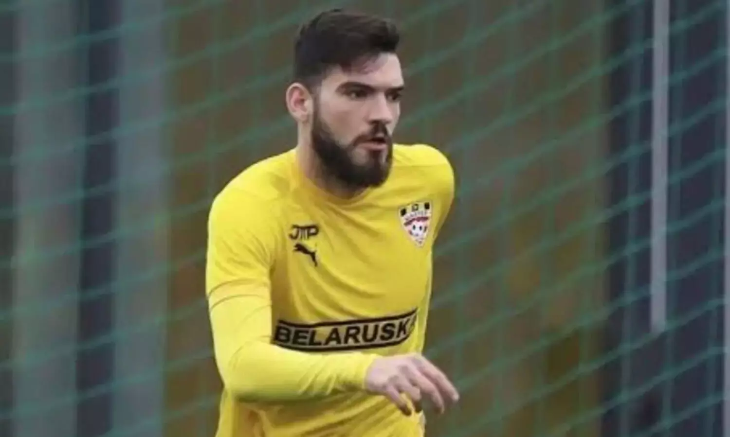 ഒരു വിദേശ താരം കൂടി ബ്ലാസ്റ്റേഴ്സിൽ; പ്രതിരോധ കോട്ട കാക്കാൻ മിലോസ് ഡ്രിംഗിച്