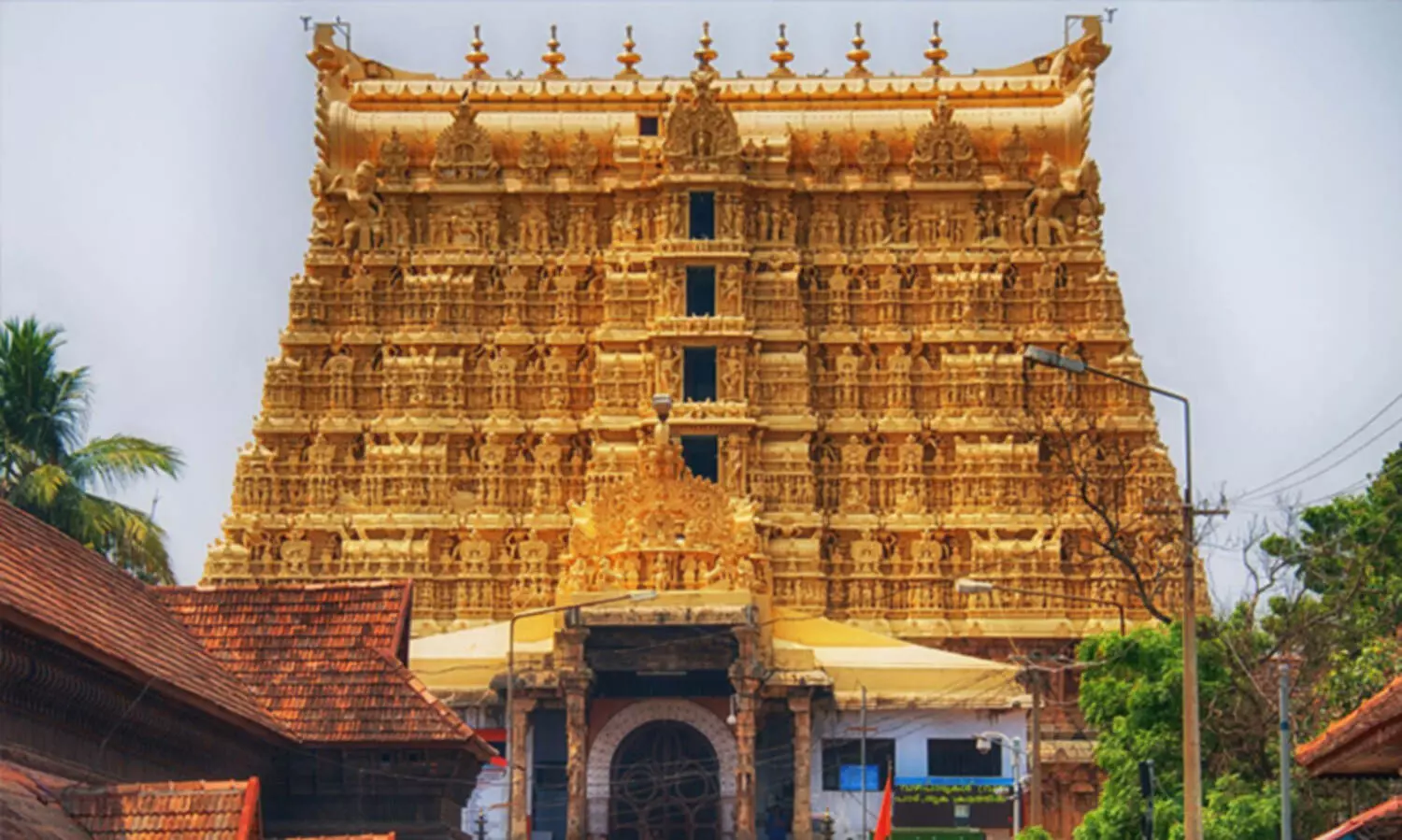 ശ്രീപത്മനാഭന്‍റെ ചിത്രം ആലേഖനം ചെയ്ത പൂജിച്ച സ്വര്‍ണനാണയങ്ങള്‍ പുറത്തിറക്കുന്നു