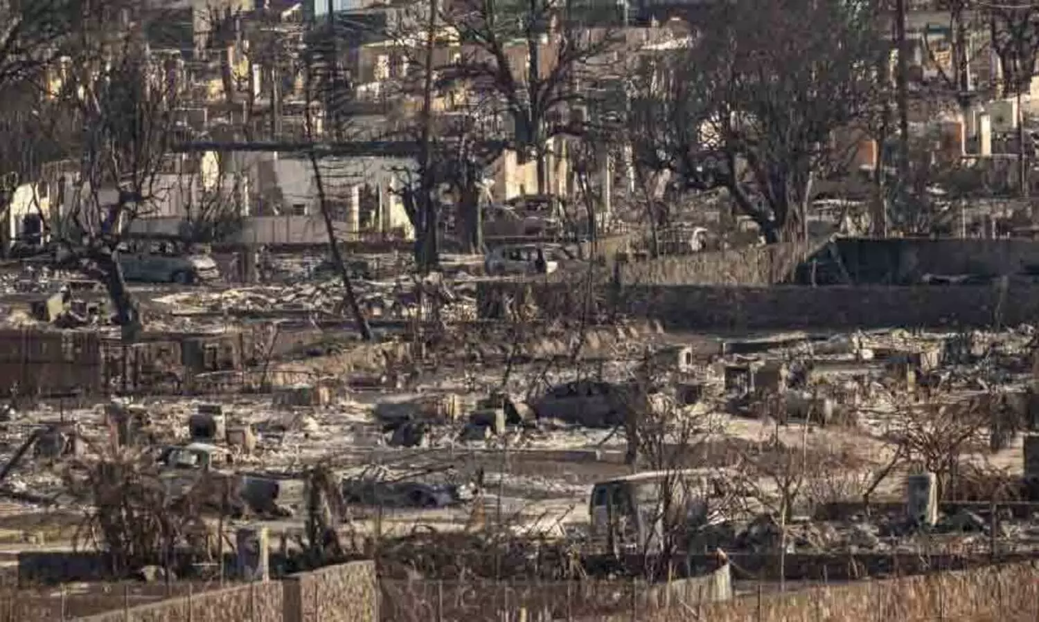 കാട്ടുതീ: പ്രേതഭൂമിയായി ഹവായ്