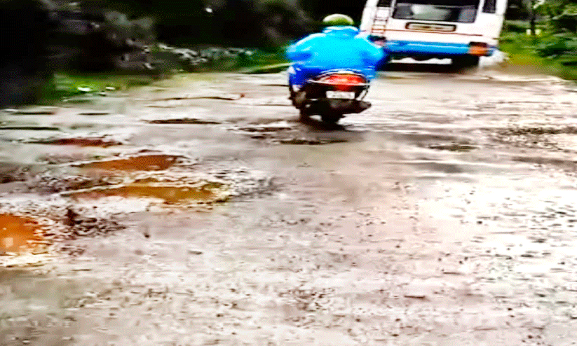 Pozhuthana-Achur road Pozhuthana-Achur road