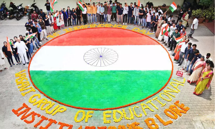 നാട് സ്വാതന്ത്ര്യ ദിനാഘോഷത്തിലേക്ക്