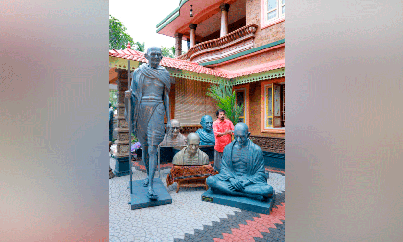 കാനായിയിലേക്ക് വരൂ, അഞ്ച് ഗാന്ധിയെ കാണാം കാനായിയിലേക്ക് വരൂ, അഞ്ച് ഗാന്ധിയെ കാണാം