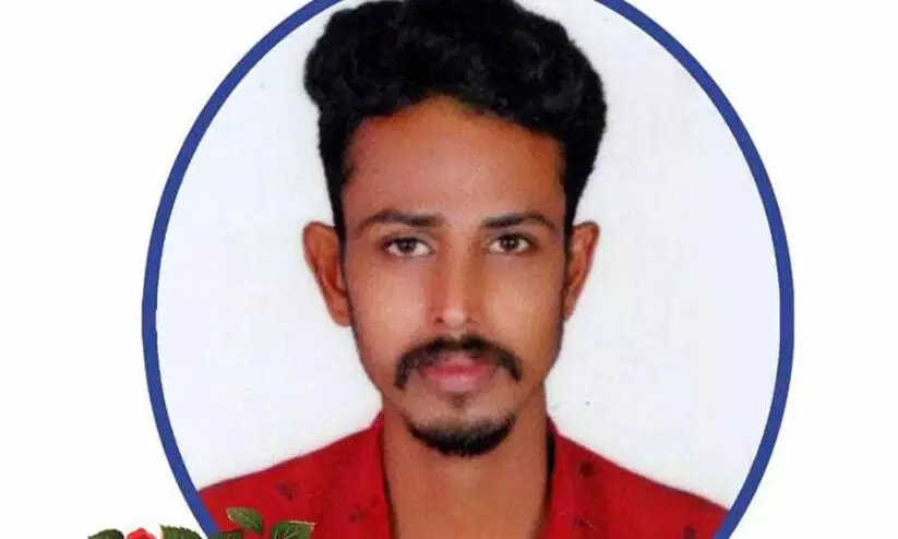 യുവാവിന്റെ മരണം വാഹനാപകടമല്ല, ഹെൽമറ്റ് കൊണ്ട് തലക്കടിച്ചു കൊന്നു; സഹോദരനും സുഹൃത്തും പിടിയിൽ യുവാവിന്റെ മരണം വാഹനാപകടമല്ല, ഹെൽമറ്റ് കൊണ്ട് തലക്കടിച്ചു കൊന്നു; സഹോദരനും സുഹൃത്തും പിടിയിൽ