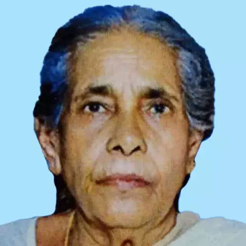 പു​ഷ്പ​വേ​ണി അ​മ്മ