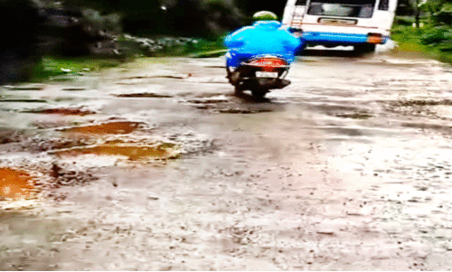 Pozhuthana-Achur road Pozhuthana-Achur road