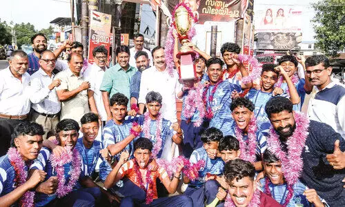 സുബ്രതോയിൽ വീണ്ടും കപ്പടിച്ചു, വിജയാഘോഷത്തിൽ എം.ഐ.സി