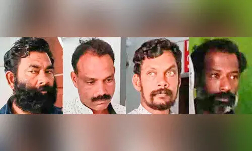 തൊഴിലാളികളുമായി വന്ന വാഹനത്തിലെ സ്ത്രീക്ക് മർദനം: നാലുപേർ അറസ്റ്റിൽ