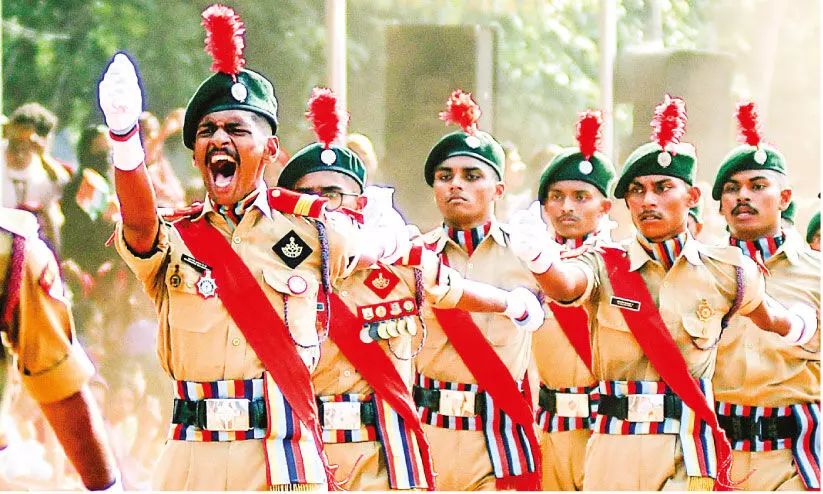 ഹിന്ദുസ്ഥാൻ ഹമാര ഹേ ഹിന്ദുസ്ഥാൻ ഹമാര ഹേ