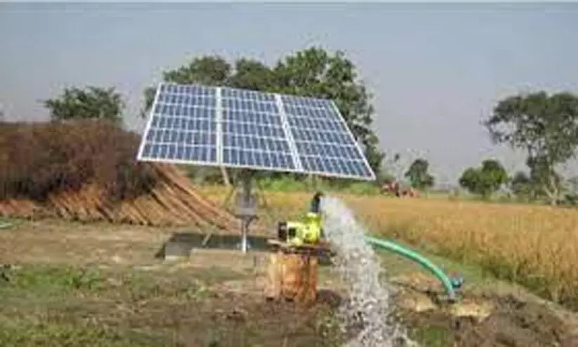 സൗരോർജ സാങ്കേതിക വിദ്യയിൽ പരിശീലനം സൗരോർജ സാങ്കേതിക വിദ്യയിൽ പരിശീലനം