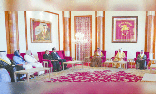 പുതിയ ജഡ്​ജിമാർ ഹമദ്​ രാജാവിനുമുന്നിൽ സത്യപ്രതിജ്​ഞ ചെയ്​തു