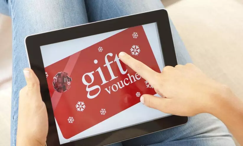 ‘ഓൺലൈൻ സമ്മാന വാഗ്ദാനങ്ങളിൽ വീഴേണ്ട; ചതിയുണ്ട്’, മുന്നറിയിപ്പുമായി അബൂദബി പൊലീസ് ‘ഓൺലൈൻ സമ്മാന വാഗ്ദാനങ്ങളിൽ വീഴേണ്ട; ചതിയുണ്ട്’, മുന്നറിയിപ്പുമായി അബൂദബി പൊലീസ്