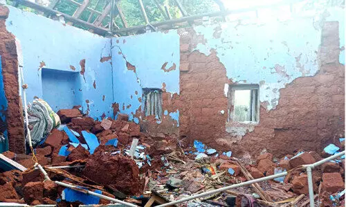 മണ്ണൂരിൽ വീട്ടിൽ സൂക്ഷിച്ച പടക്കശേഖരം പൊട്ടിത്തെറിച്ച് ഒരാൾക്ക് പരിക്ക്