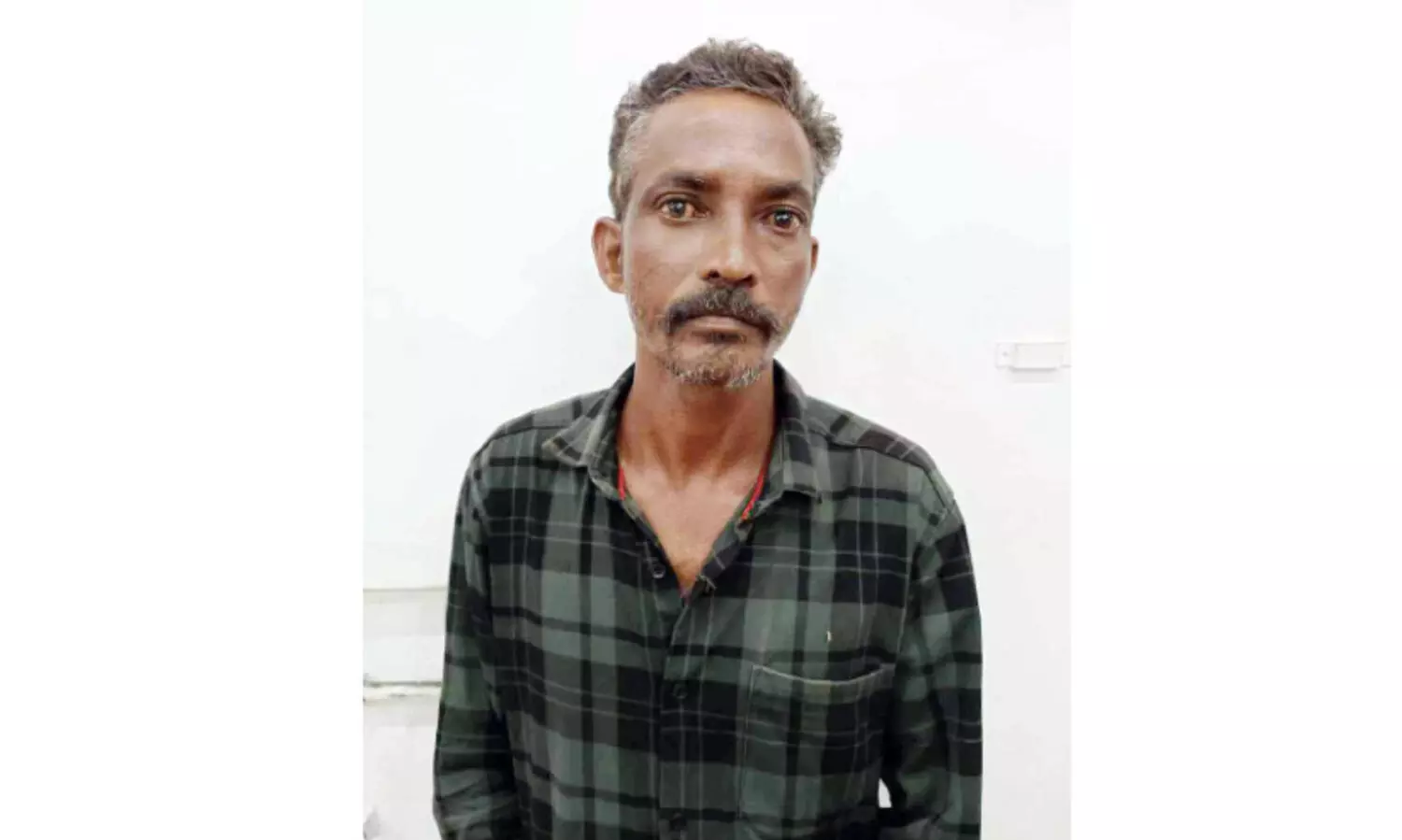 യു​വ​തി​യെ കു​ത്തി​പ്പ​രി​ക്കേ​ൽ​പി​ച്ച കേ​സി​ൽ ഭ​ർ​ത്താ​വ് അ​റ​സ്റ്റി​ൽ