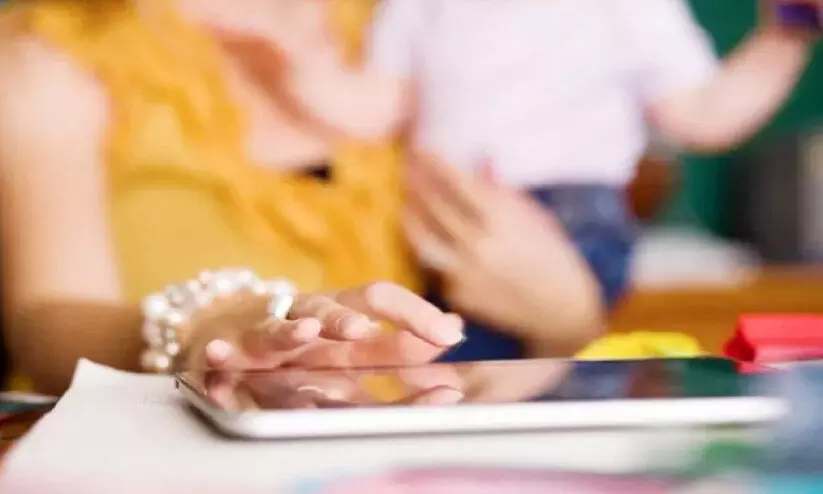 നി​ർ​ധ​ന വി​ദ്യാ​ർ​ഥി​ക​ൾ​ക്ക്​   പ​ഠ​നോ​പ​ക​ര​ണ​ങ്ങ​ൾ സം​ഭാ​വ​ന ചെ​യ്യാം