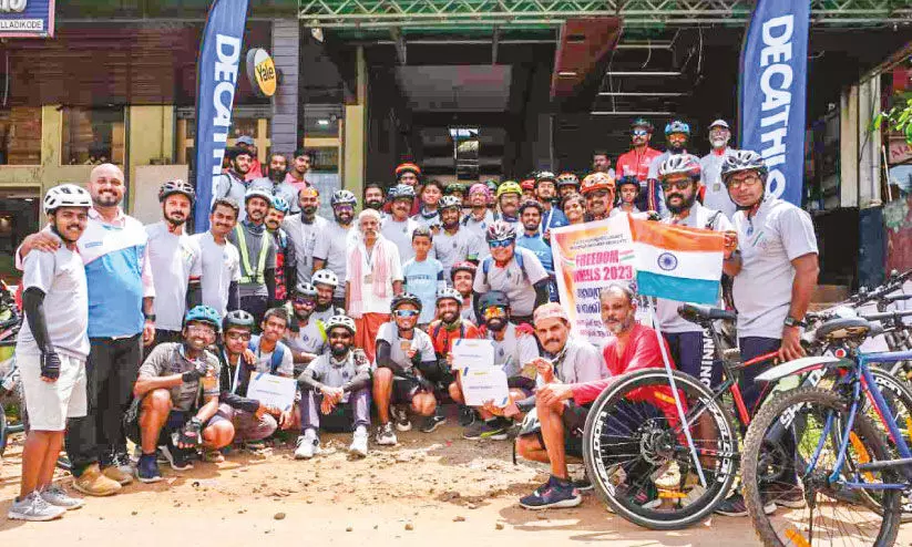 സൈക്കിൾ സവാരിയിൽ ‘ഫ്രീക്കായി’ ഫോർട്ട് പെഡലേഴ്സ് സൈക്കിൾ സവാരിയിൽ ‘ഫ്രീക്കായി’ ഫോർട്ട് പെഡലേഴ്സ്