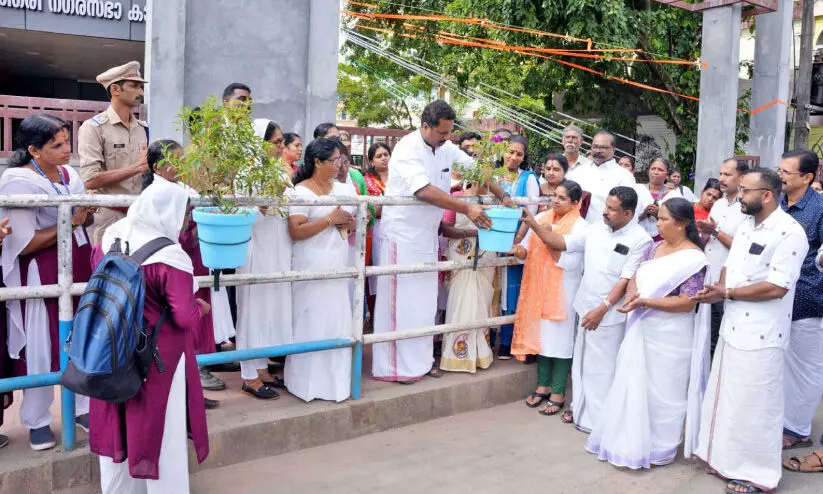 സൗ​ന്ദ​ര്യ​വ​ത്ക​ര​ണ​ത്തി​ന്റെ പു​തി​യ​ മു​ഖ​വു​മാ​യി സു​ല്‍ത്താ​ന്‍ ബ​ത്തേ​രി