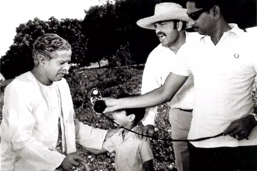 സംഗമം സംഗമം ത്രിവേണീ സംഗമം -69