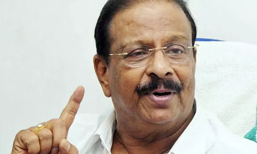 കുഴല്നാടനെ വേട്ടയാടിയാല് കോണ്ഗ്രസ് കൈയ്യും കെട്ടിനിൽക്കില്ല -കെ.സുധാകരന് എം.പി കുഴല്നാടനെ വേട്ടയാടിയാല് കോണ്ഗ്രസ് കൈയ്യും കെട്ടിനിൽക്കില്ല -കെ.സുധാകരന് എം.പി