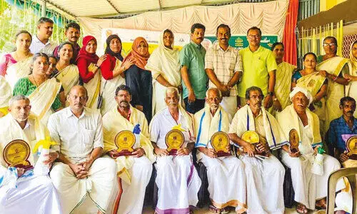 പൊന്നിൻ ചിങ്ങത്തെ വ​രവേറ്റ്...