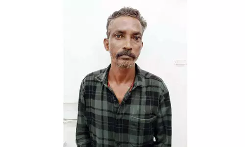 യു​വ​തി​യെ കു​ത്തി​പ്പ​രി​ക്കേ​ൽ​പി​ച്ച കേ​സി​ൽ ഭ​ർ​ത്താ​വ് അ​റ​സ്റ്റി​ൽ