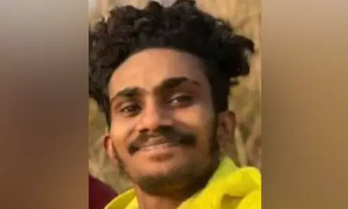 ബൈക്കും ലോറിയും കൂട്ടിയിടിച്ച് ബൈക്ക് യാത്രികൻ മരിച്ചു