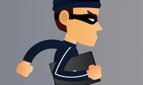 പാർക്ക് ചെയ്യുന്ന ലോറികളിൽ മോഷണം വർധിക്കുന്നു പാർക്ക് ചെയ്യുന്ന ലോറികളിൽ മോഷണം വർധിക്കുന്നു