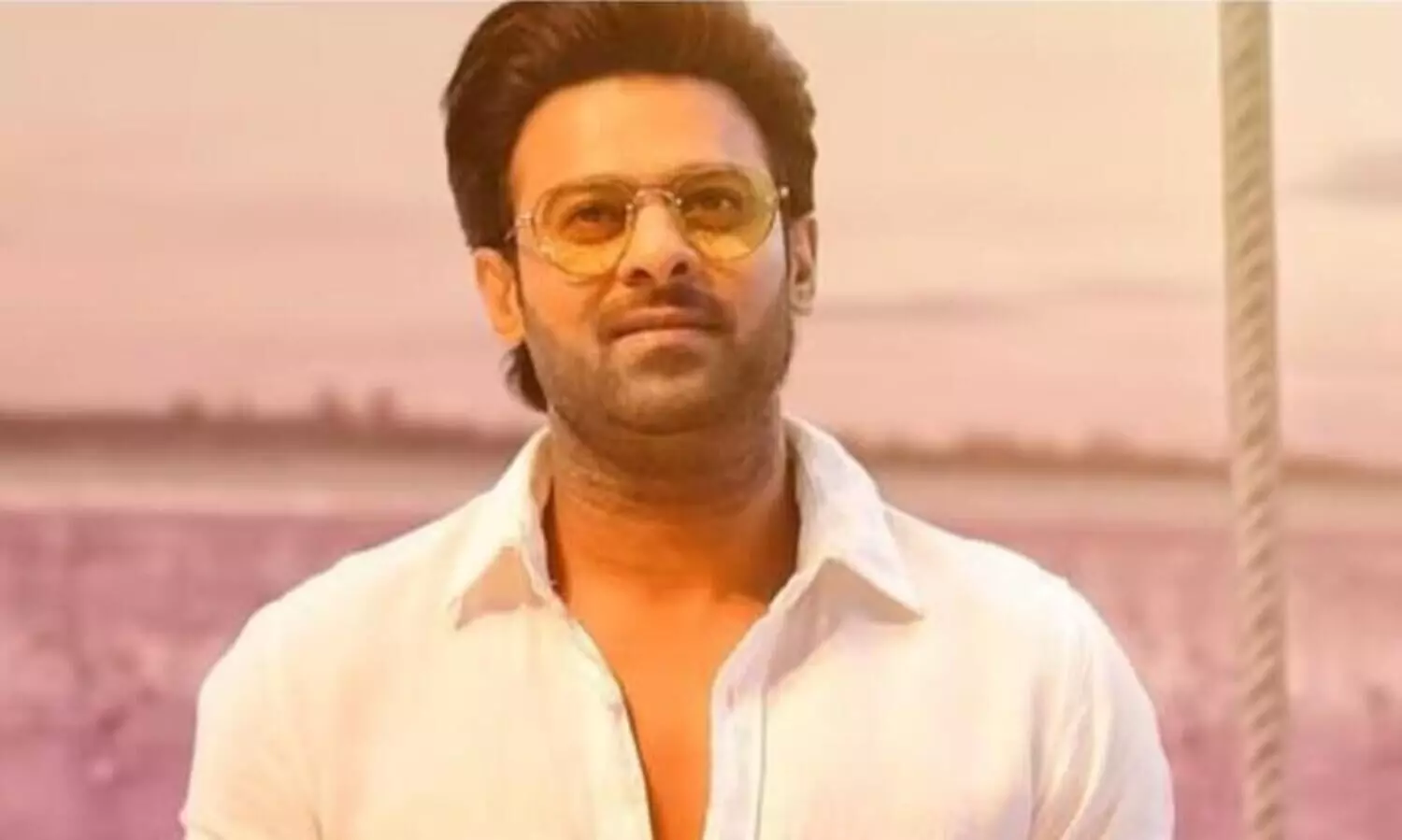 Prabhas take a break for knee surgery? Fans send their wishes