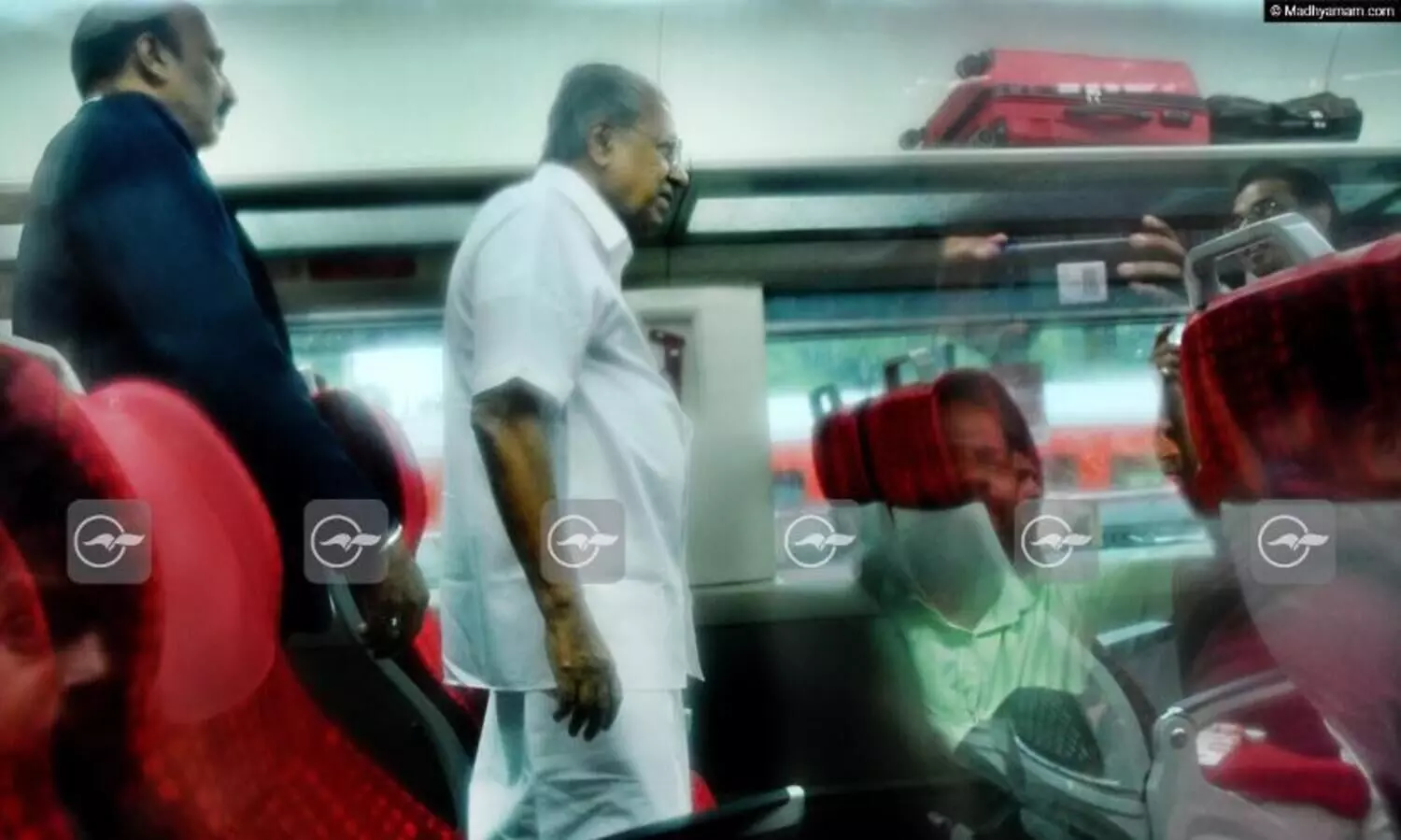 വന്ദേഭാരതിൽ മുഖ്യമന്ത്രിയുടെ കന്നിയാത്ര