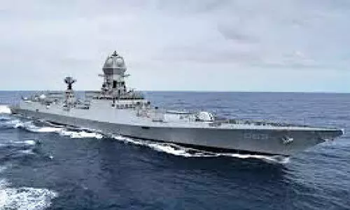 ഇ​ന്ത്യ​ൻ നേ​വി​യു​ടെ വി​ശാ​ഖ​പ​ട്ട​ണം ക​പ്പ​ൽ അ​ണ്ട​ർ സെ​ക്ര​ട്ട​റി സ​ന്ദ​ർ​ശി​ച്ചു