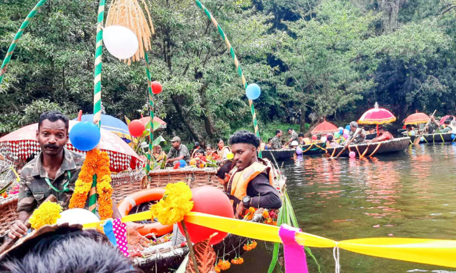 കല്ലാറിന്‍റെ ഓളങ്ങളെ കീറിമുറിച്ച് തുഴച്ചിൽ മത്സരം