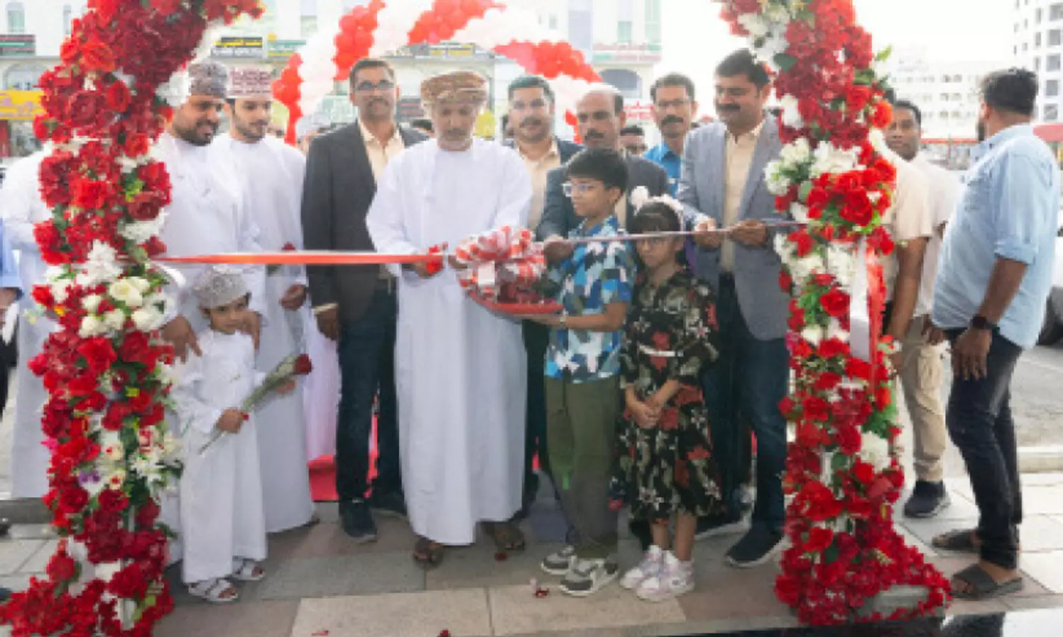 ആ​ർ.​എ​ഫ്.​സി അ​ഞ്ചാം ഔ​ട്ട്​ലെറ്റ് അ​ൽ​ഖു​വൈ​ർ സ്ക്വ​യ​റി​ൽ തു​റ​ന്നു