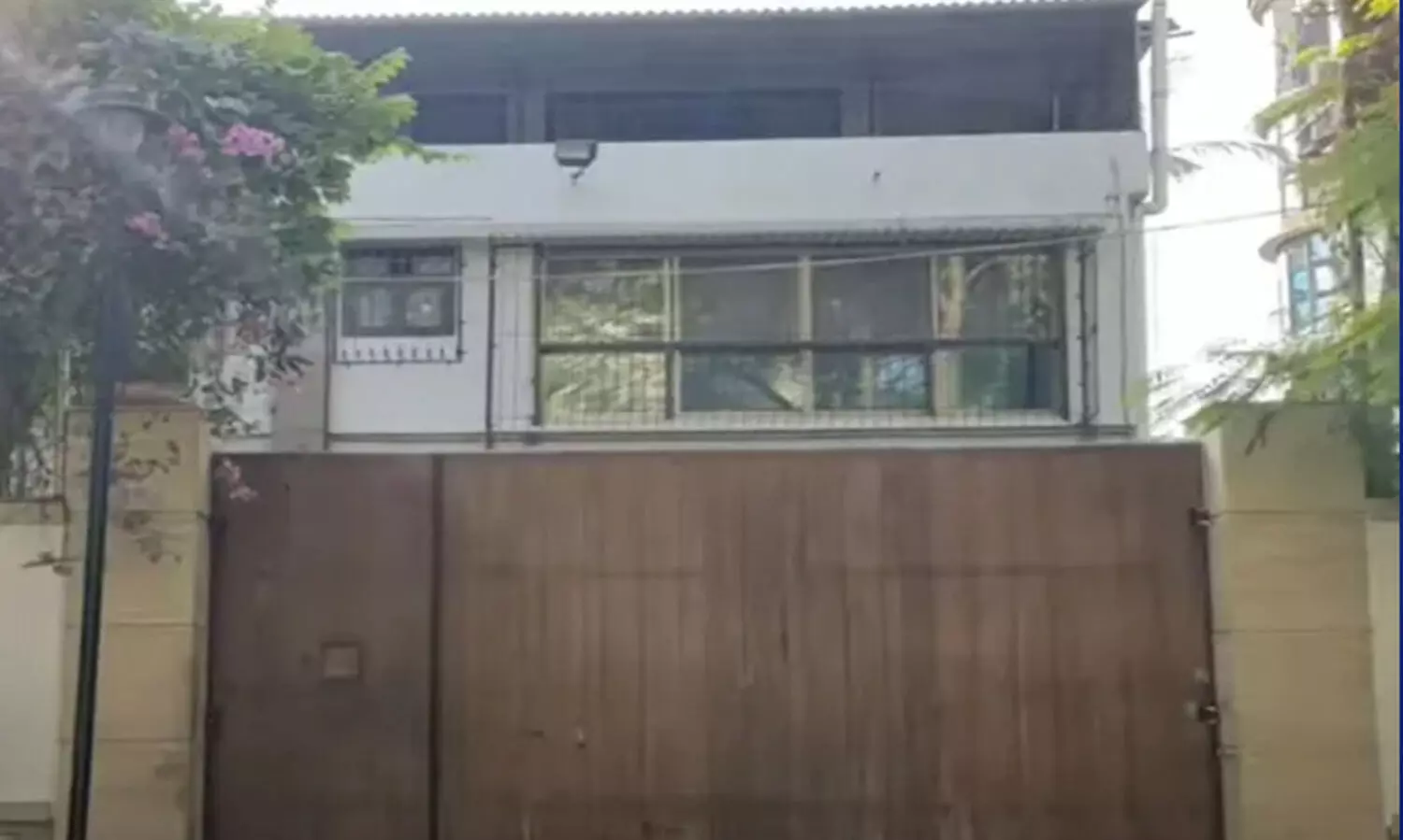 വായ്പ തിരിച്ചടവ്​ മുടങ്ങി; സണ്ണി ഡിയോളിന്റെ ബംഗ്ലാവ്​ ലേലത്തിന്​