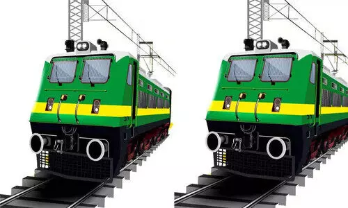 നി​ല​മ്പൂ​ർ-​ഷൊ​ർ​ണൂ​ർ പാ​ത വൈ​ദ‍്യു​തീ​ക​ര​ണം മാ​ർ​ച്ചോ​ടെ പൂ​ർ​ത്തീ​ക​രി​ക്കു​മെ​ന്ന് റെ​യി​ൽ​വേ