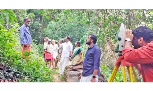 മ​ഞ്ഞ​മ്പ്ര​മ​ല പ​ട്ടി​ക​ജാ​തി ശ്മ​ശാ​ന ഭൂ​മി; സ​ർ​വേ ന​ട​പ​ടി​ക​ൾ ആ​രം​ഭി​ച്ചു