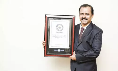 ഏത്തപ്പഴം കഴിച്ച് സലീം ഗിന്നസ് ബുക്കിലെത്തി