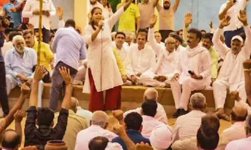 മുസ്​ലിം ബഹിഷ്കരണാഹ്വാനം നടത്തിയവർക്ക് നോട്ടീസ്​ നൽകിയ ​ഉദ്യോഗസ്ഥനെ​ സ്ഥലംമാറ്റി