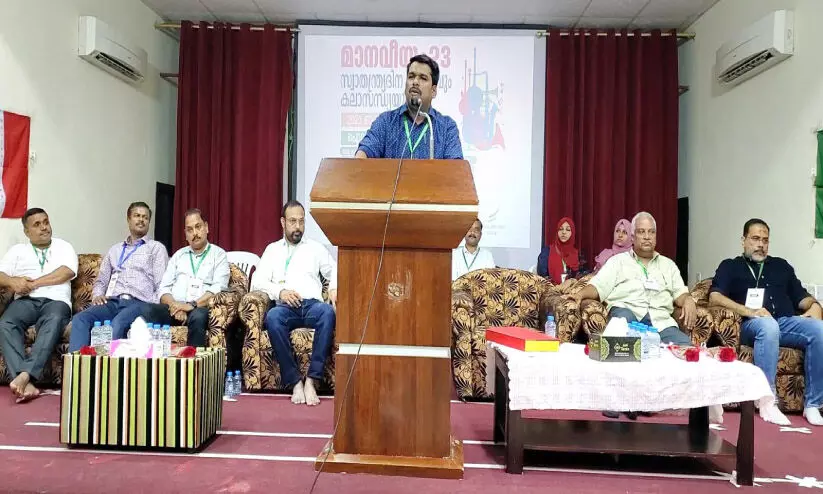 വൈ​വി​ധ്യ​ങ്ങ​ളു​ടെ സൗ​ന്ദ​ര്യ​മാ​ണ്  ഇ​ന്ത്യ​ൻ ദേ​ശീ​യ​ത -എ​സ്. ഇ​ർ​ഷാ​ദ്