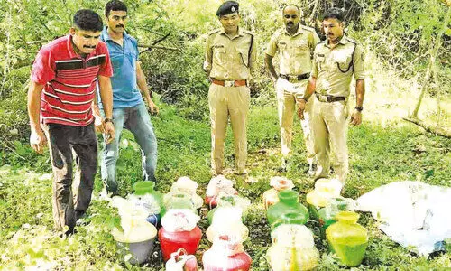 170 ലി​റ്റ​ർ വാ​ഷ് പി​ടി​കൂ​ടി