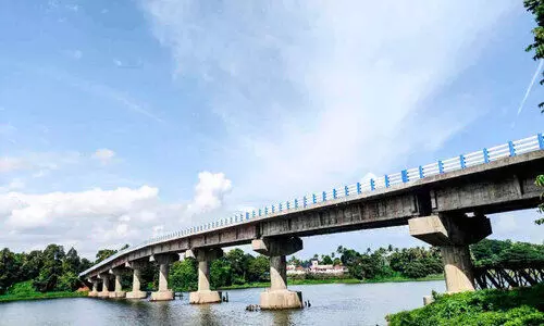 പാറപ്പുറം-വല്ലംകടവ് പാലം തുറക്കുന്നു