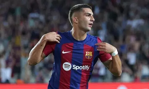 അവസാന മിനിറ്റ് ഗോളുകളിൽ കാർഡിസിനെ വീഴ്ത്തി ബാഴ്സലോണ