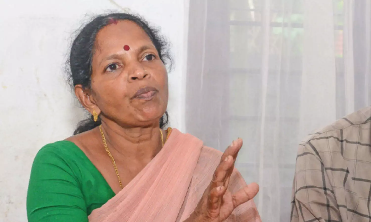 വ്യാജരേഖയുണ്ടാക്കി ജോലി നേടിയെന്ന പരാതിയിൽ സതിയമ്മക്കെതിരെ കേസ്​