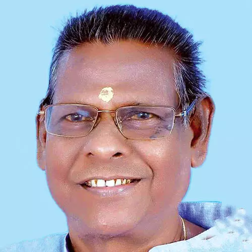 സു​രേ​ന്ദ്ര​ൻ