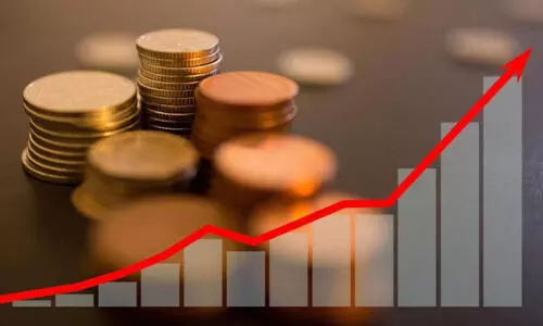 വിനിമയ നിരക്ക് വീണ്ടും റെക്കോഡിൽ വിനിമയ നിരക്ക് വീണ്ടും റെക്കോഡിൽ