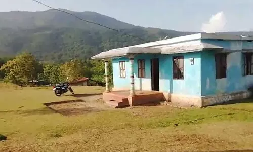 അട്ടപ്പാടിയിൽ 12 ഏക്കർ ആദിവാസി ഭൂമിക്ക് വ്യാജരേഖ: കൈയേറ്റക്കാർക്കെതിരെ മുഖ്യമന്ത്രിക്ക് പരാതി