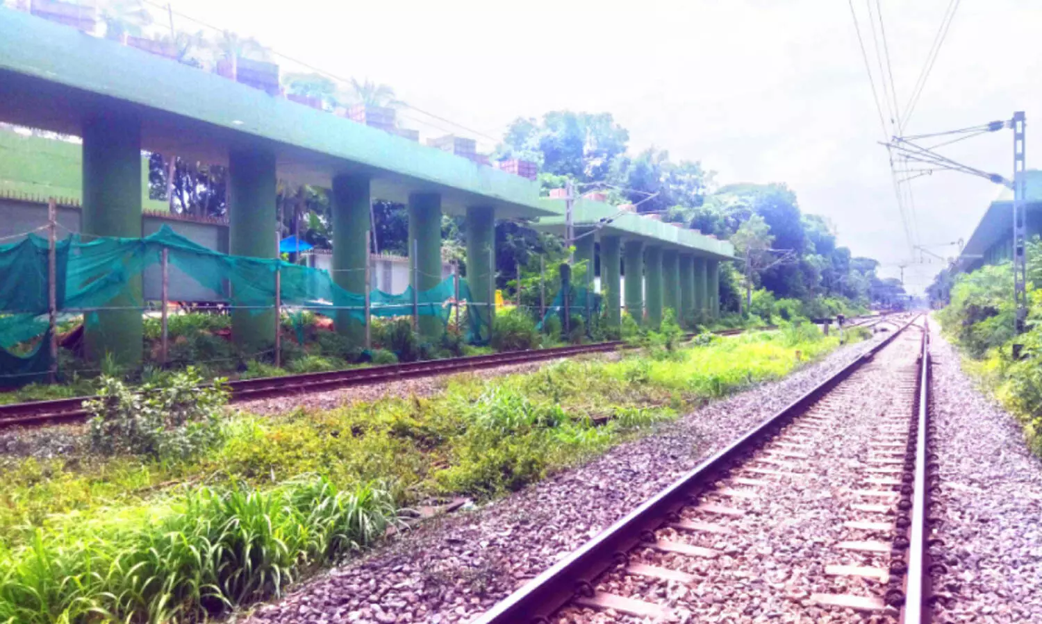 മാഹി ബൈപാസ് നവംബറിൽ പൂ​ർ​ത്തി​യാ​വും; കാ​രോ​ത്ത് ഗേ​റ്റ് താ​ൽ​ക്കാ​ലി​ക​മാ​യി തു​റ​ന്നു