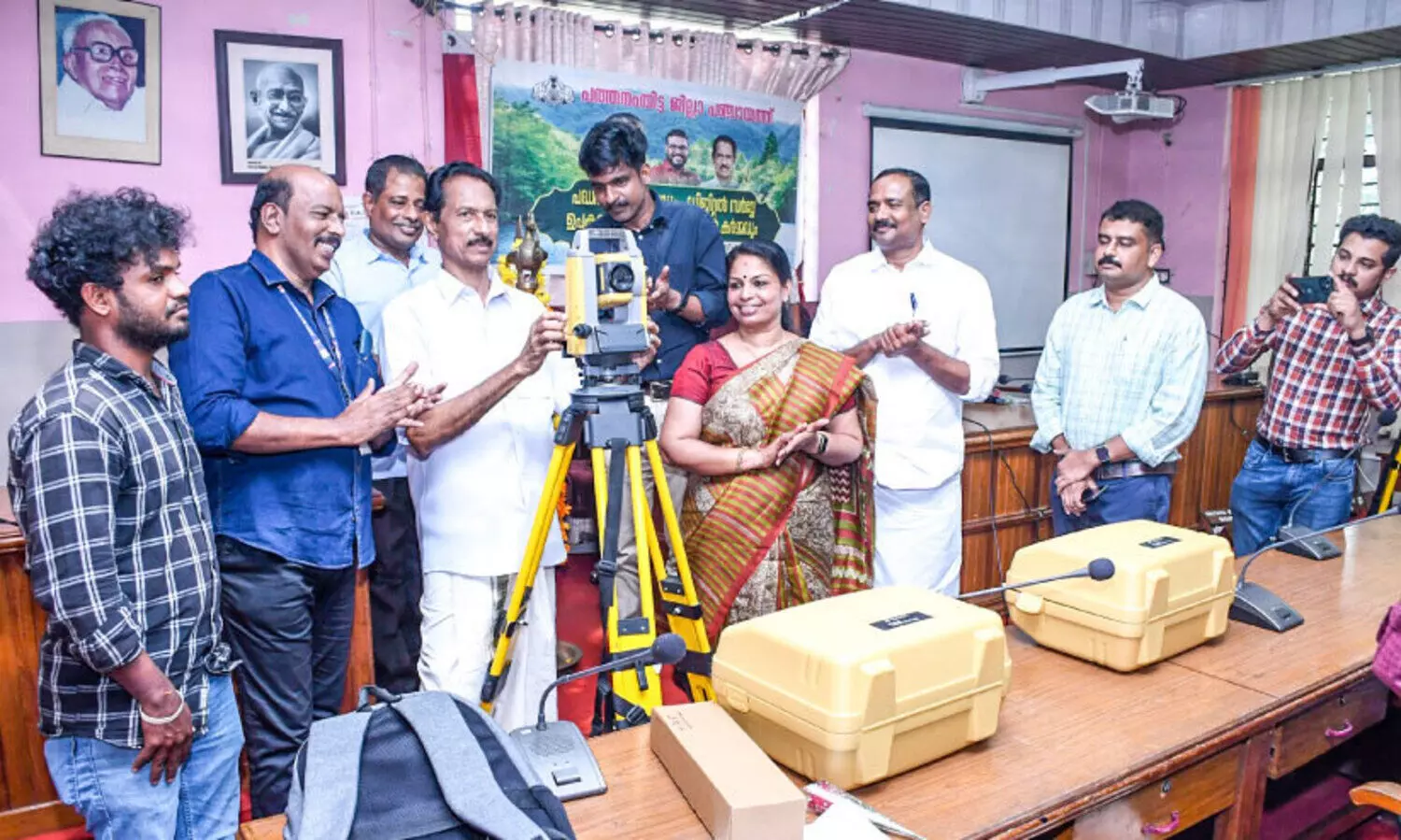 ഡിജിറ്റല്‍ സര്‍വേയിലെ; സാധ്യതകൾ പ്രയോജനപ്പെടുത്തണം -പ​ത്ത​നം​തി​ട്ട ജില്ല പഞ്ചായത്ത് പ്രസിഡന്റ്