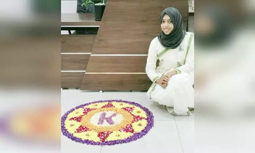 ‘ഏ​ണി​യും കോ​ലും കൊ​ണ്ടോ​യി​ക്കോ​ളി​യോ’